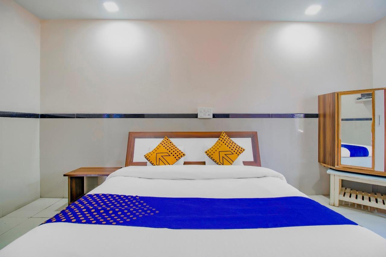 Spot On Indirasagar Executive Otel Kolhapur Dış mekan fotoğraf