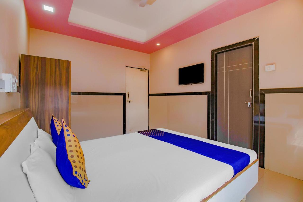 Spot On Indirasagar Executive Otel Kolhapur Dış mekan fotoğraf