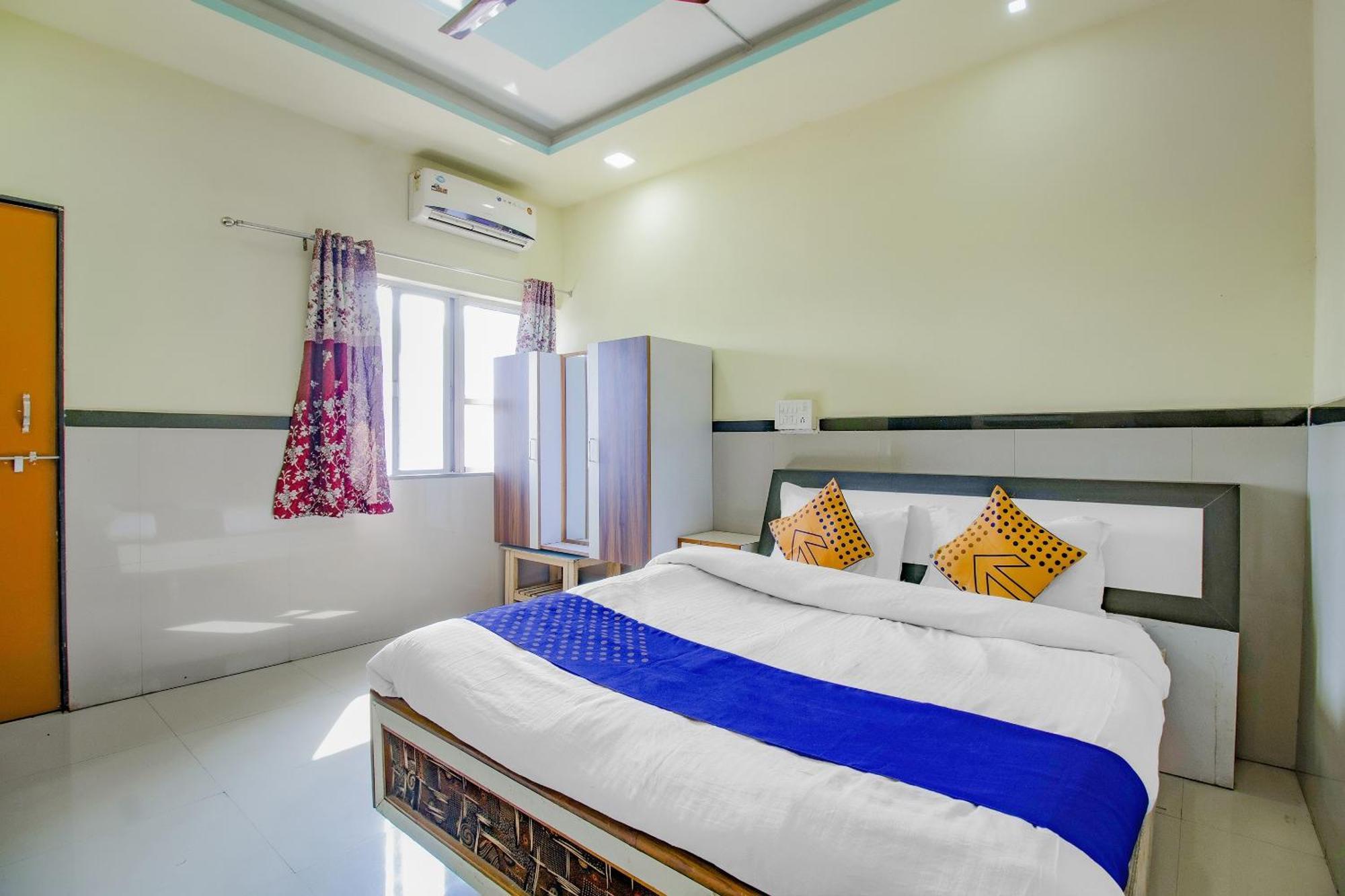 Spot On Indirasagar Executive Otel Kolhapur Dış mekan fotoğraf